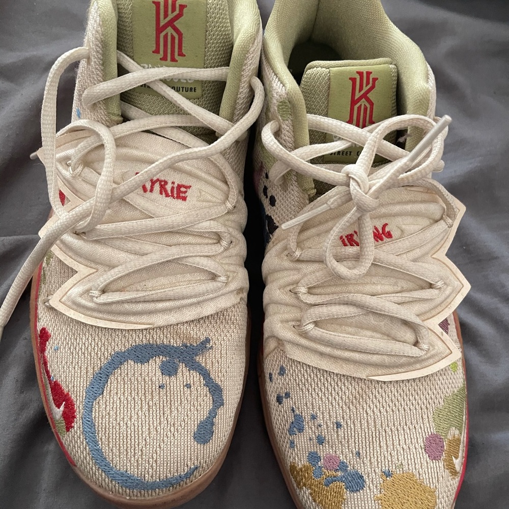 Kylie 5 Bandulu